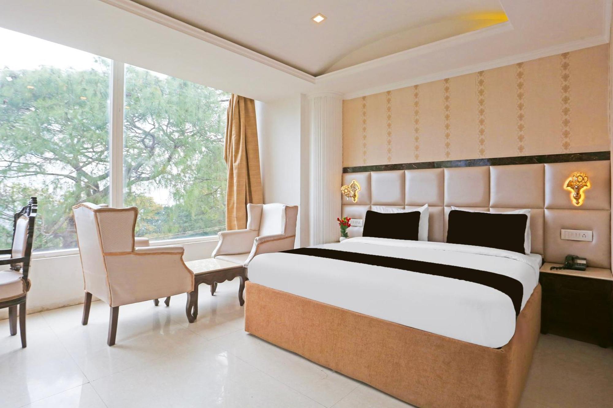 Super Townhouse Oak Dharamshala Near Maximus Mall Exterior foto