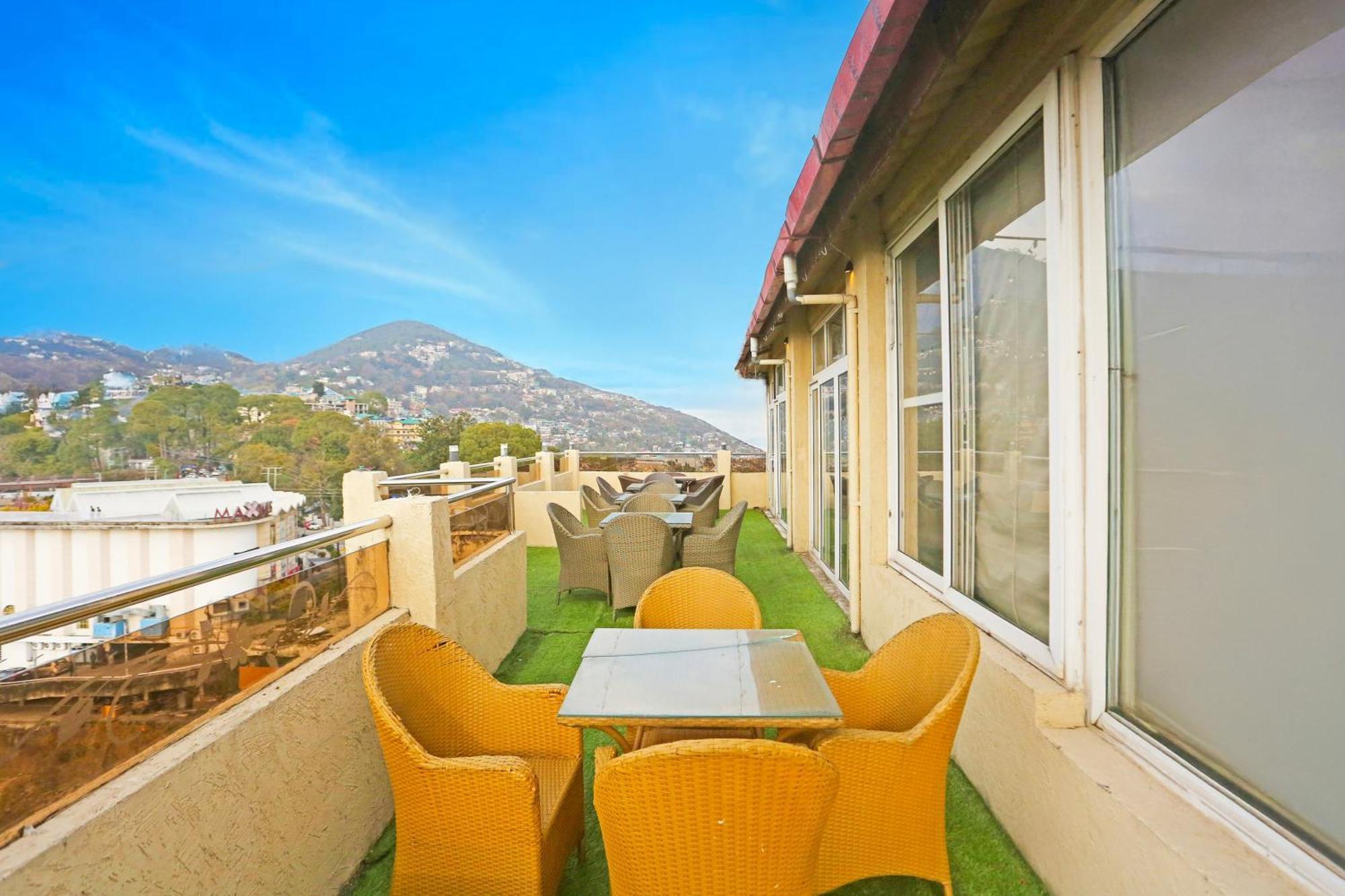 Super Townhouse Oak Dharamshala Near Maximus Mall Exterior foto